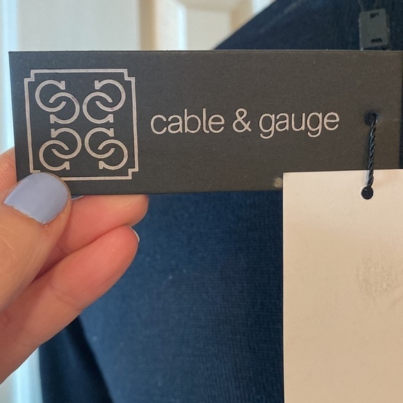 NWT Cable & Gauge Black Crew Neck Sweater Size Small - Picture 5 of 9